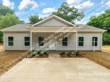 3 BR, 2 BA Apartment 3201 Circle Dr, Hueytown, AL 35023