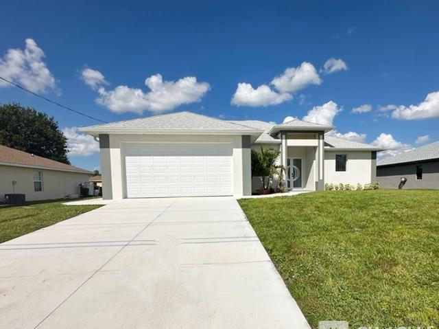 3 BR, 2 BA Apartment 3208 7th St W, Lehigh Acres, FL 33971