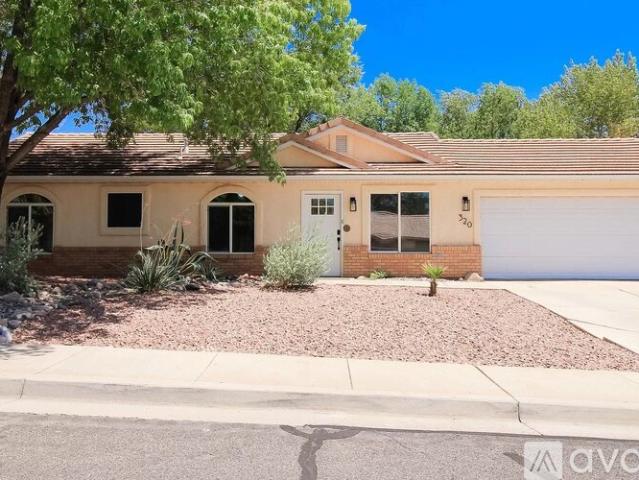 3 BR, 2 BA Apartment 320 North 2790 East, St. George, UT 84790
