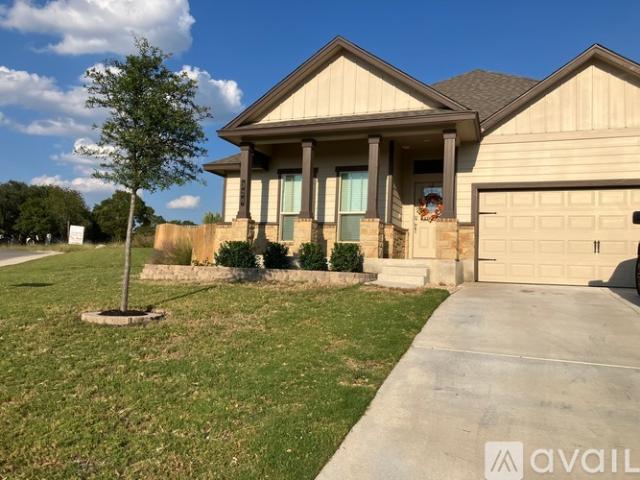 3 BR, 2 BA Apartment 320 Pepper Mill Loop, Burnet, TX 78611