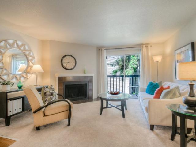 3 BR, 2 BA Apartment 32115 105th Pl SE Unit J304, Auburn, WA 98092