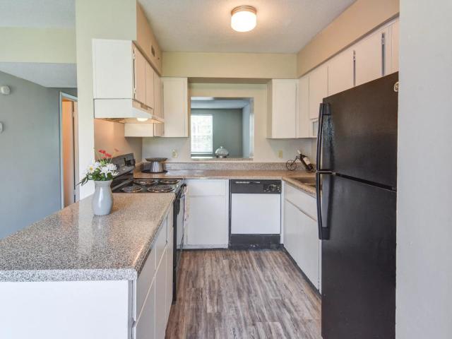 3 BR, 2 BA Apartment 3211 Wrightsboro Rd Unit B 07, Augusta, GA 30909
