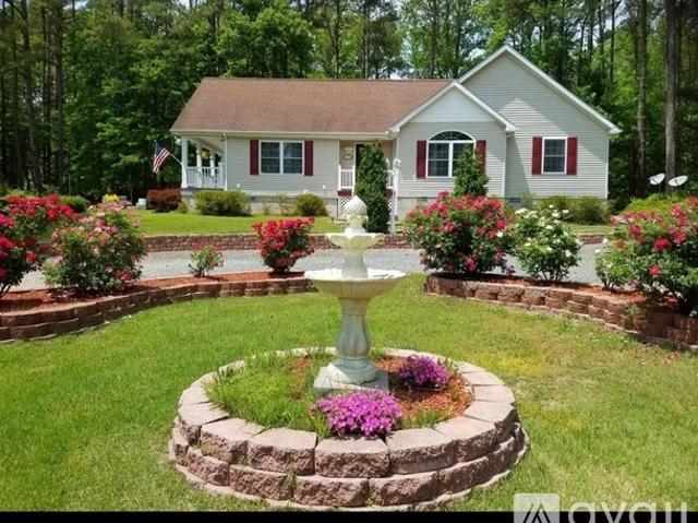 3 BR, 2 BA Apartment 32300 Azalea Lane, New Church, VA 23415