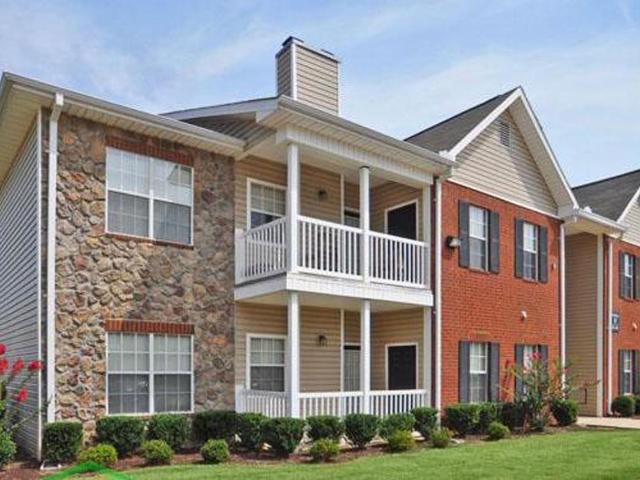 3 BR, 2 BA Apartment 3302 N Dixieland Rd Unit C01, Rogers, AR 72756