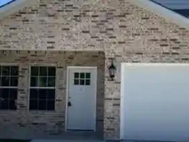 3 BR, 2 BA Apartment 3309 Polk St, Greenville, TX 75401