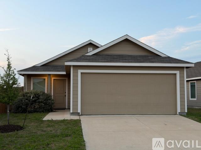 3 BR, 2 BA Apartment 3352 Beckwith Way, Crandall, TX 75114