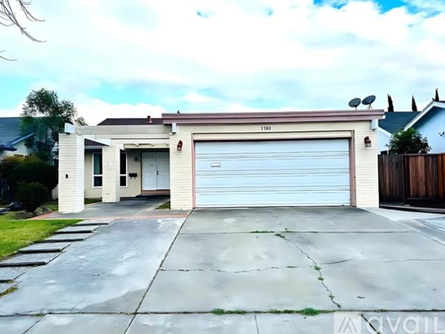 3 BR, 2 BA Apartment 3380 Alder Ave, Fremont, CA 94536