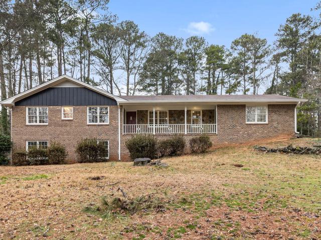 3 BR, 2 BA Apartment 3391 Oak Drive, Lawrenceville, GA 30044