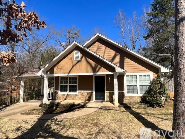 3 BR, 2 BA Apartment 3 Rambling Rd, Longview, TX 75604
