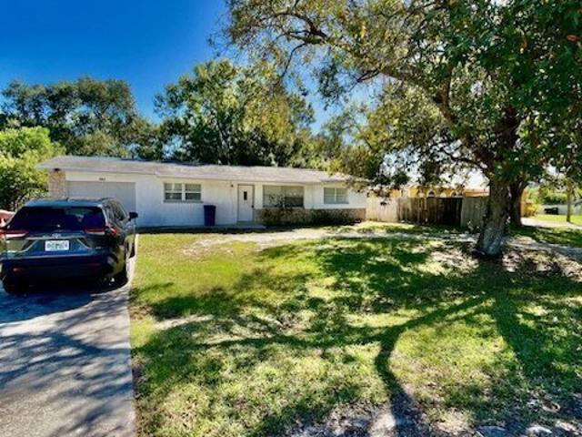 3 BR, 2 BA Apartment 443 Muskegon Ave, Fort Myers, FL 33905