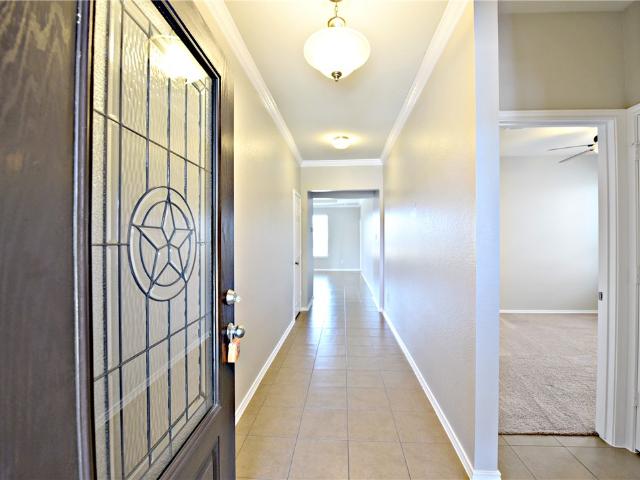 3 BR, 2 BA Apartment 440 Sierra Mar Loop, Leander, TX 78641