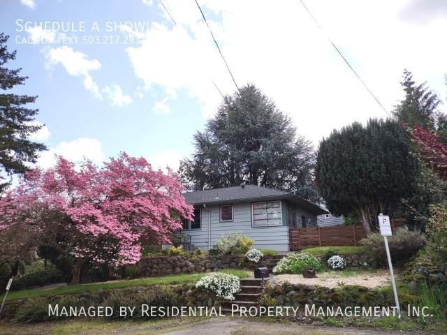 3 BR, 2 BA Apartment 4434 SW Valona Way, Portland, OR 97219