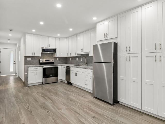 3 BR, 2 BA Apartment 445 Garrison Street, Oceanside, CA 92054