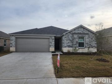 3 BR, 2 BA Apartment 4505 Greyberry Dr, Crowley, TX 76036