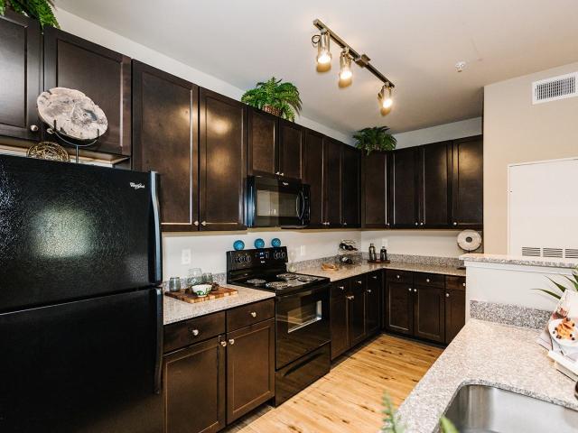 3 BR, 2 BA Apartment 45086 Voyage Path Unit 211, California, MD 20619