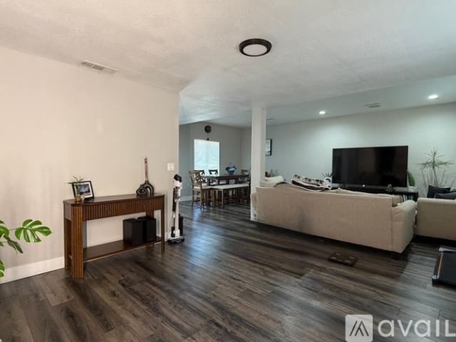3 BR, 2 BA Apartment 4522 Merganser Court, Sacramento, CA 95842