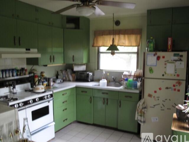 3 BR, 2 BA Apartment 454 Mountainview Avenue, Syracuse, NY 13224