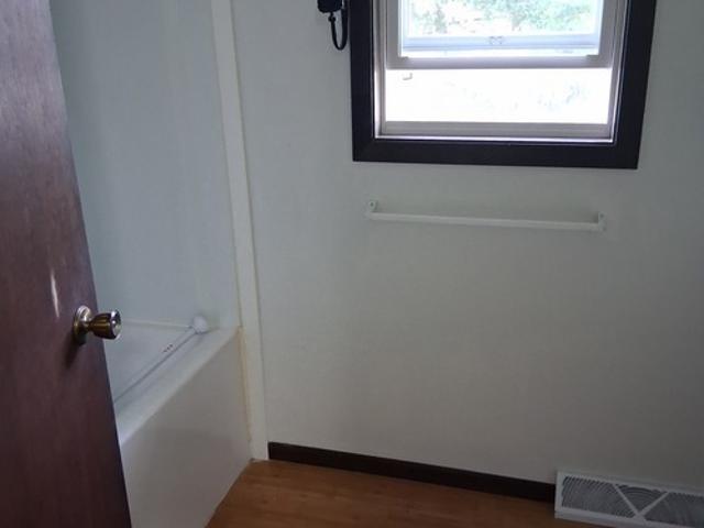 3 BR, 2 BA Apartment 456 Clinton Court, Amherst, WI 54406