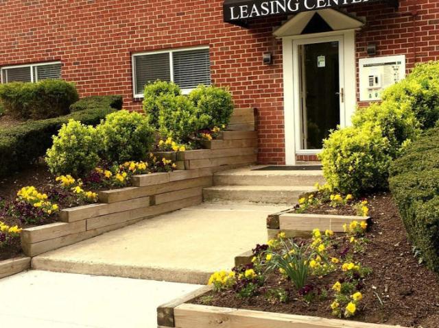 3 BR, 2 BA Apartment 4601 Pen Lucy Rd Unit 4606 B, Baltimore, MD 21229