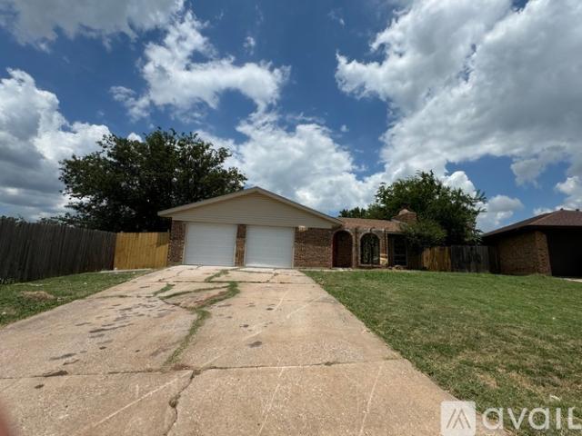 3 BR, 2 BA Apartment 4604 Southeast Mieling Drive, Lawton, OK 73501