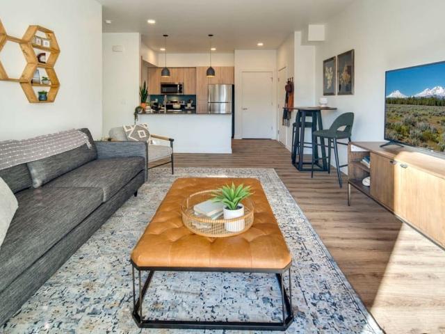 3 BR, 2 BA Apartment 4633 37th Street Unit 4645 202, Redmond, OR 97756