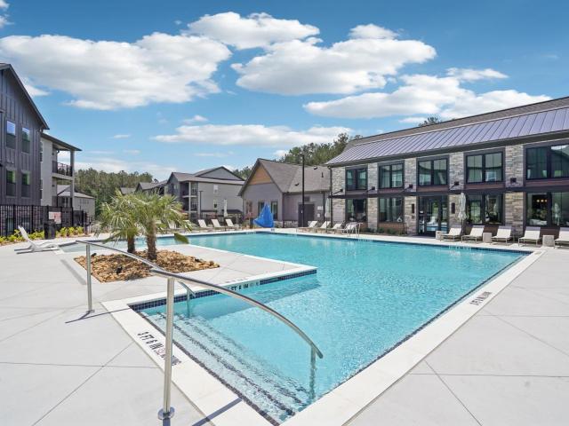 3 BR, 2 BA Apartment 4660 Derrick Road Southwest Unit 4312, Atlanta, GA 30349