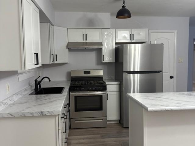 3 BR, 2 BA Apartment 4661 Dale St, New Orleans, LA 70126