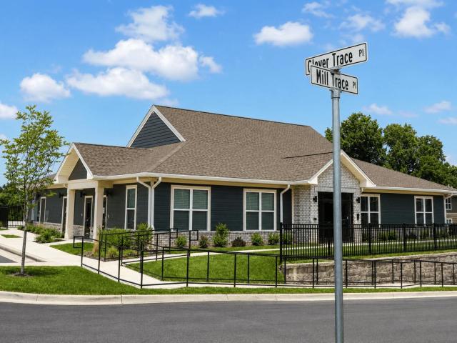 3 BR, 2 BA Apartment 4710 Mill Trace Pl Unit 1401 301, Louisville, KY 40216