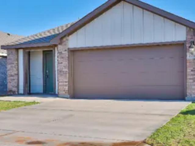 3 BR, 2 BA Apartment 4718 126th St, Lubbock, TX 79424