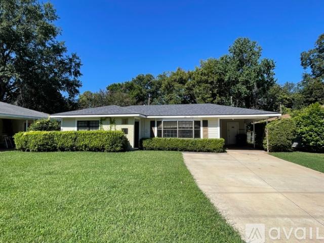 3 BR, 2 BA Apartment 4722 Akard Avenue, Shreveport, LA 71105