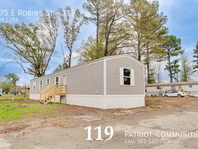 3 BR, 2 BA Apartment 475 E Robins St, Conway, AR 72032