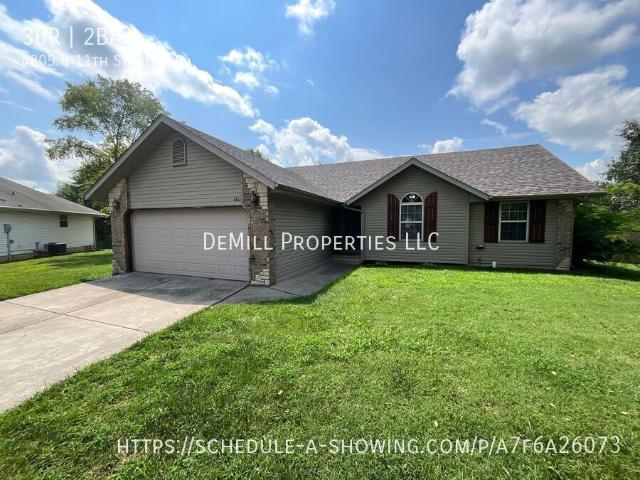 3 BR, 2 BA Apartment 4805 N 11th Street, Ozark, MO 65721