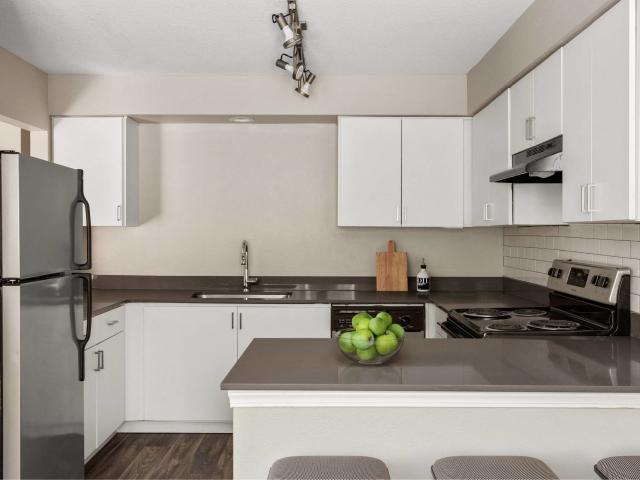 3 BR, 2 BA Apartment 4835 Southwest Oleson Road Unit 4835 C3, Portland, OR 97225