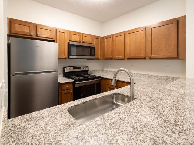3 BR, 2 BA Apartment 4870 Hunt Road Unit 4884305Z, Cincinnati, OH 45242