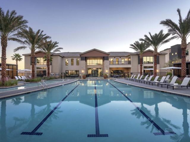 3 BR, 2 BA Apartment 4900 E Deer Valley Dr Unit 3018, Phoenix, AZ 85054