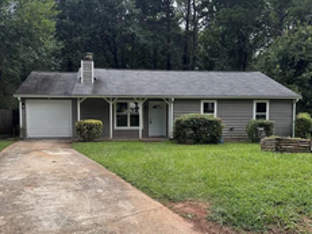 3 BR, 2 BA Apartment 4909 Bayside Court, Stone Mountain, GA 30088