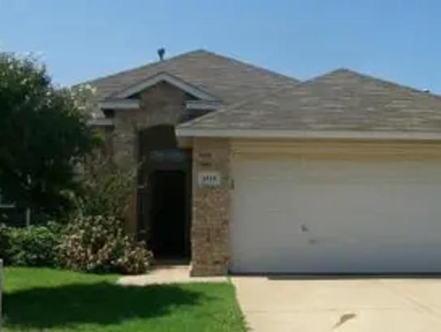 3 BR, 2 BA Apartment 4929 Prestwick Dr, FORT WORTH, TX 76135