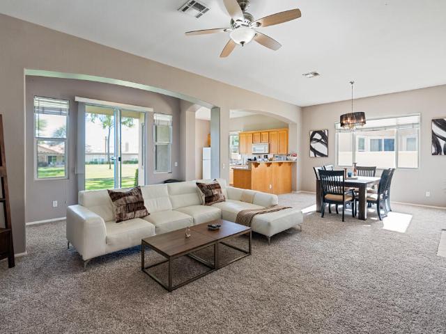 3 BR, 2 BA Apartment 49418 Wayne Street, Indio, CA 92201