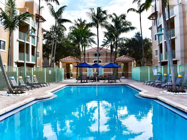 3 BR, 2 BA Apartment 4001 North Pine Island Road Unit 204, Fort Lauderdale, FL 33351