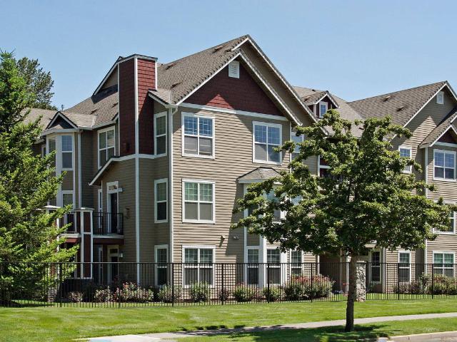 3 BR, 2 BA Apartment 400 Springtree Ln Unit 1309, West Linn, OR 97068