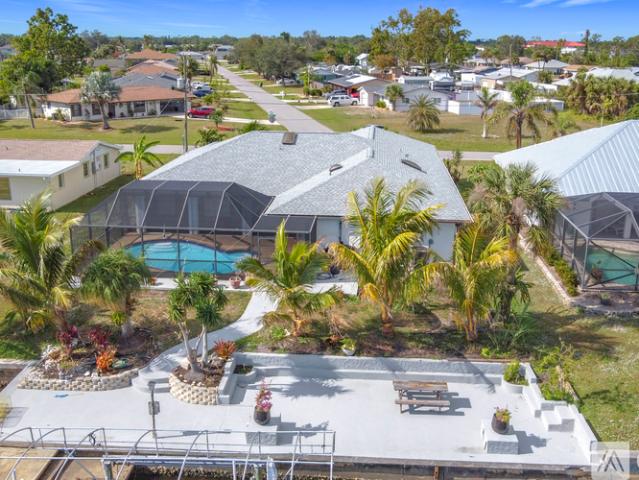 3 BR, 2 BA Apartment 401 W Tarpon Blvd NW, Port Charlotte, FL 33952
