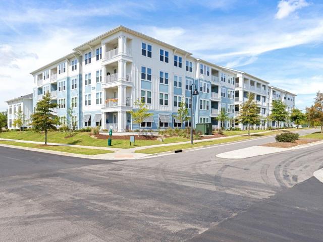 3 BR, 2 BA Apartment 4027 Watercraft Ferry Avenue Unit 1 212, Wilmington, NC 28412