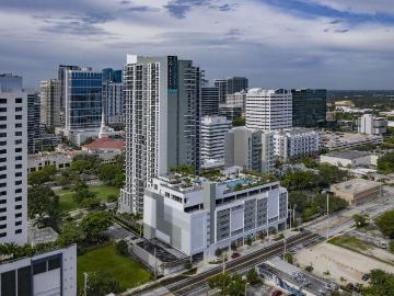 3 BR, 2 BA Apartment 405 NE 2nd St Unit 401, Fort Lauderdale, FL 33301