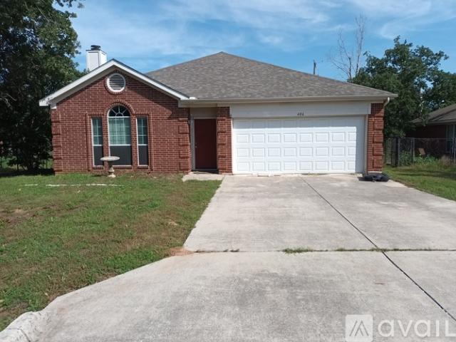 3 BR, 2 BA Apartment 406 Red Bud Lane, Tolar, TX 76476