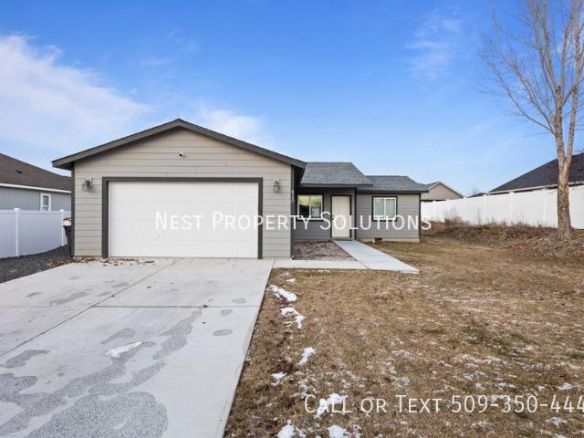 3 BR, 2 BA Apartment 413 S Trillium Way, Moses Lake, WA 98837