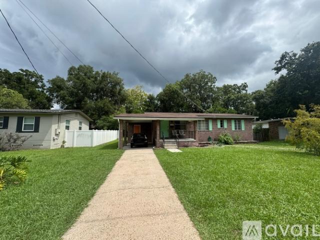 3 BR, 2 BA Apartment 4109 Sudbury Avenue, Jacksonville, FL 32210