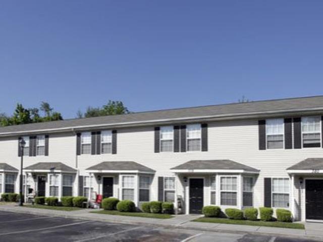 3 BR, 2 BA Apartment 410 Harry Street, Knoxville, TN 37919
