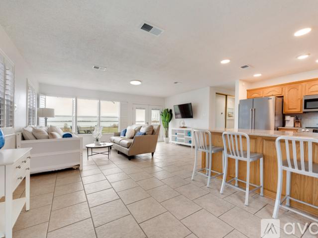 3 BR, 2 BA Apartment 416 Causeway View, Kemp, TX 75143