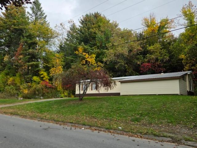 3 BR, 2 BA Apartment 41 Pleasant Drive, Unit 1, Benton, ME 04901