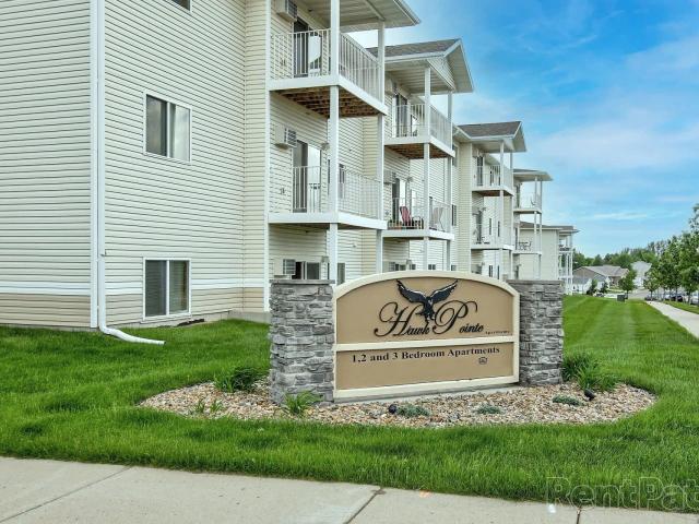 3 BR, 2 BA Apartment 4201 Montreal Street Unit 304, Bismarck, ND 58503